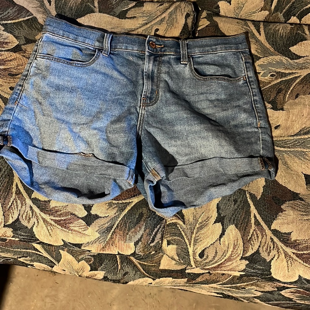 Old Navy light wash Jean shorts